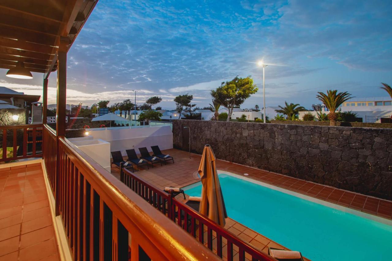 Stylish 6 Bedroom Villa Princesa - Hot Tub - Heated Pool - Near Beach & Waterparks Плая Бланка Екстериор снимка