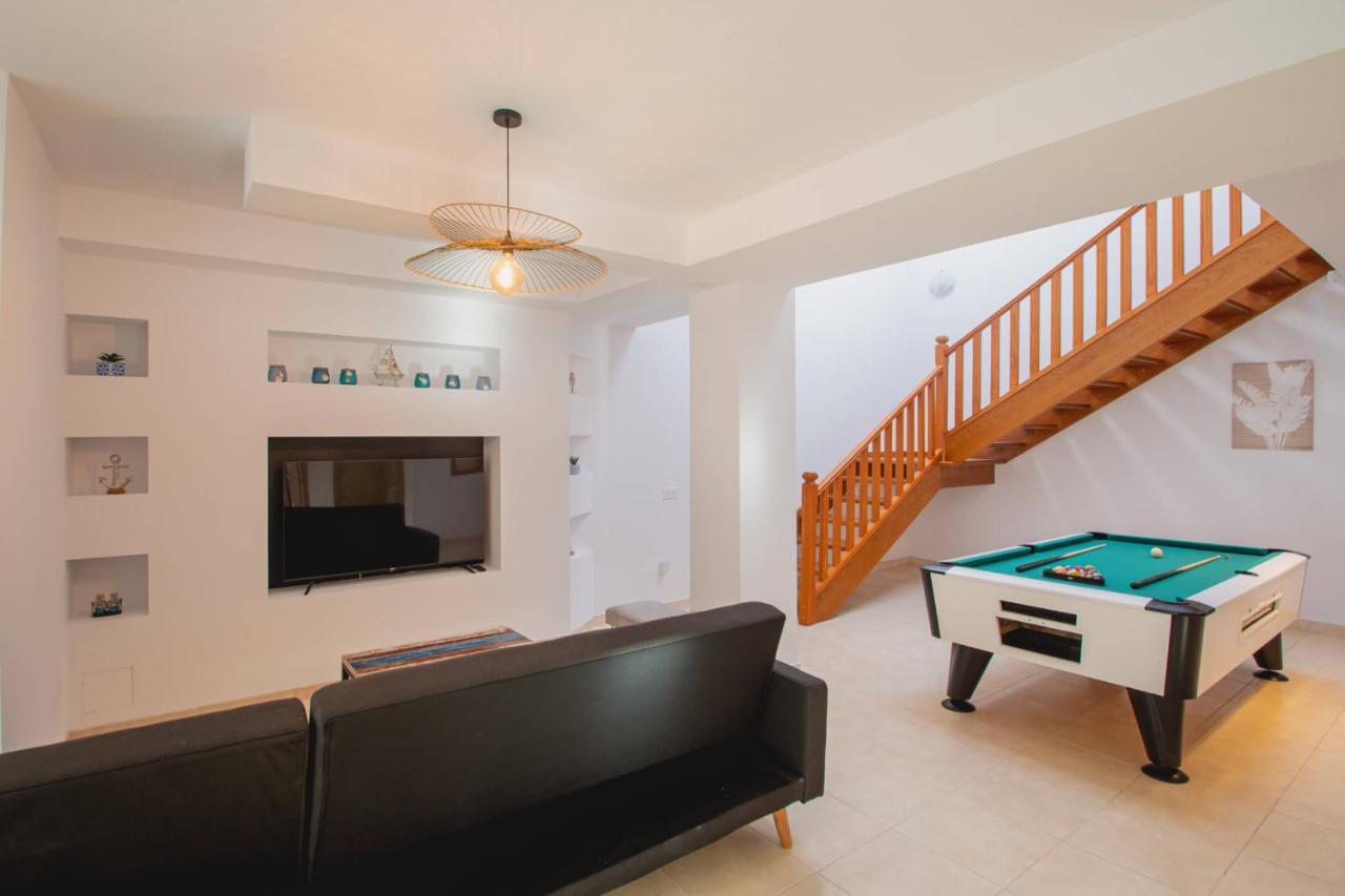 Stylish 6 Bedroom Villa Princesa - Hot Tub - Heated Pool - Near Beach & Waterparks Плая Бланка Екстериор снимка